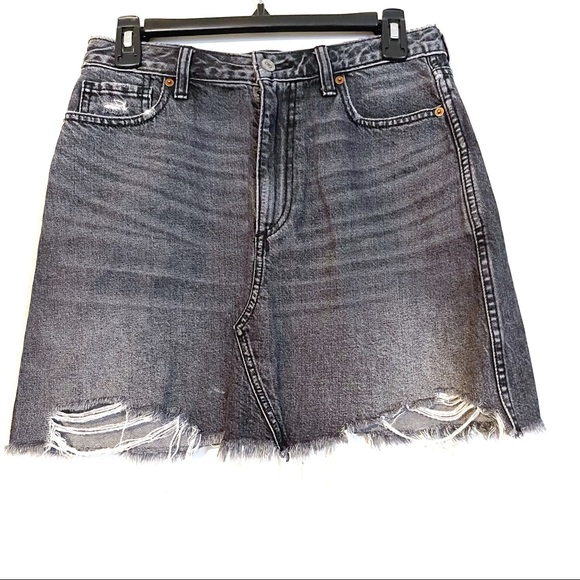 Abercrombie distressed denim skirt- SZ 4 - Picture 4 of 5